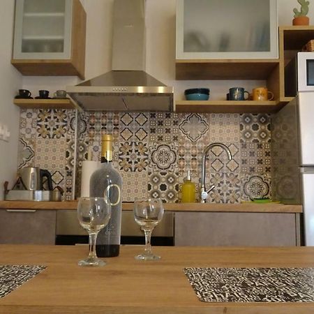 Elegant And Comfortable Apartment In The City Center Ermoupoli Buitenkant foto