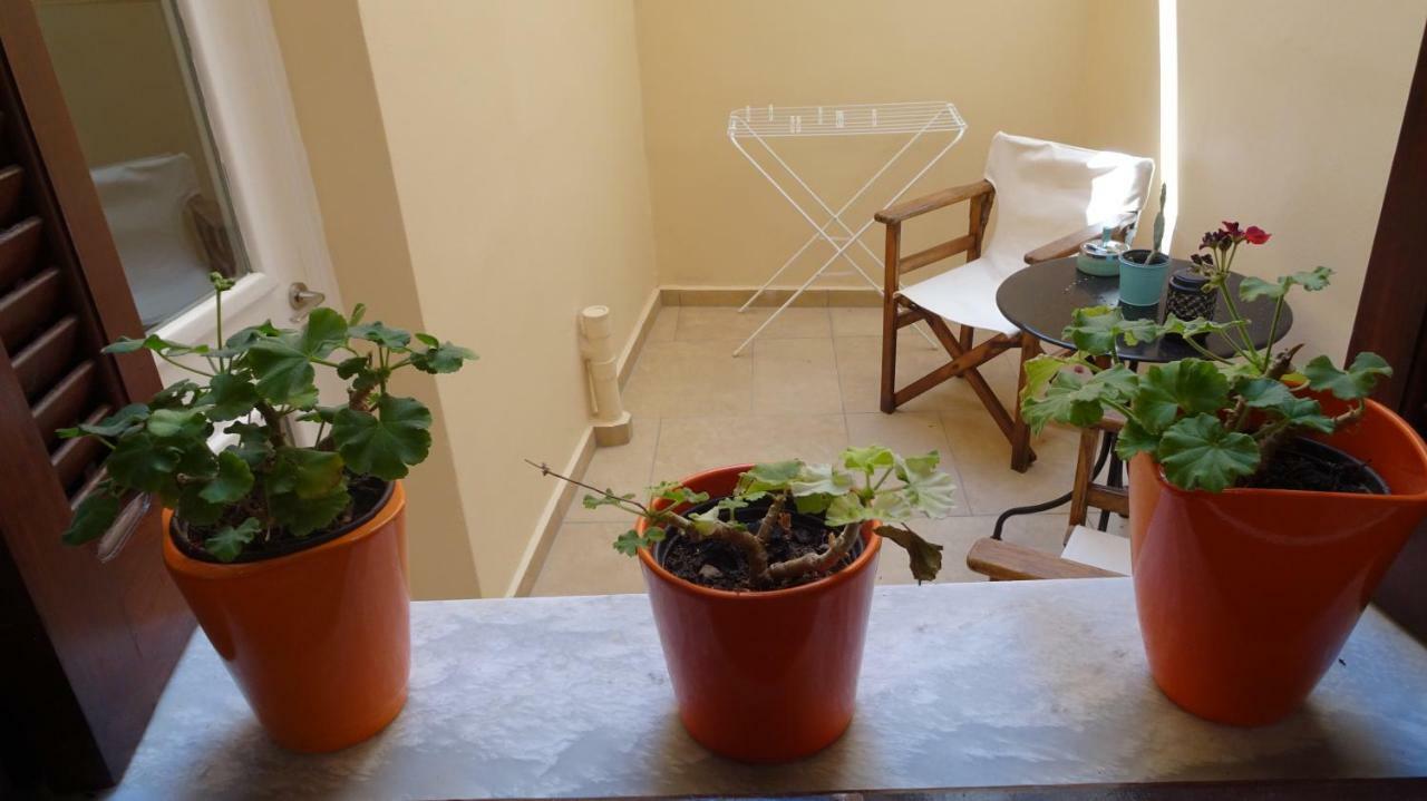 Elegant And Comfortable Apartment In The City Center Ermoupoli Buitenkant foto